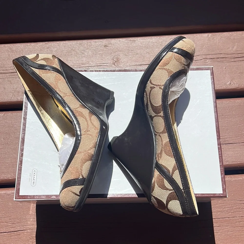 Coach Wedges - Picture 4 of 6